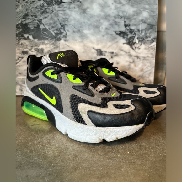 Nike Air Max 200 GS Grey Electric Green Size 7 Youth / 8.5 Wonens - Picture 2 of 12